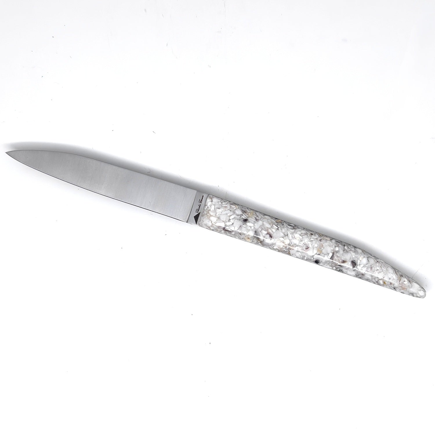 Coupe papier avec son manche en coquilles d'huitres