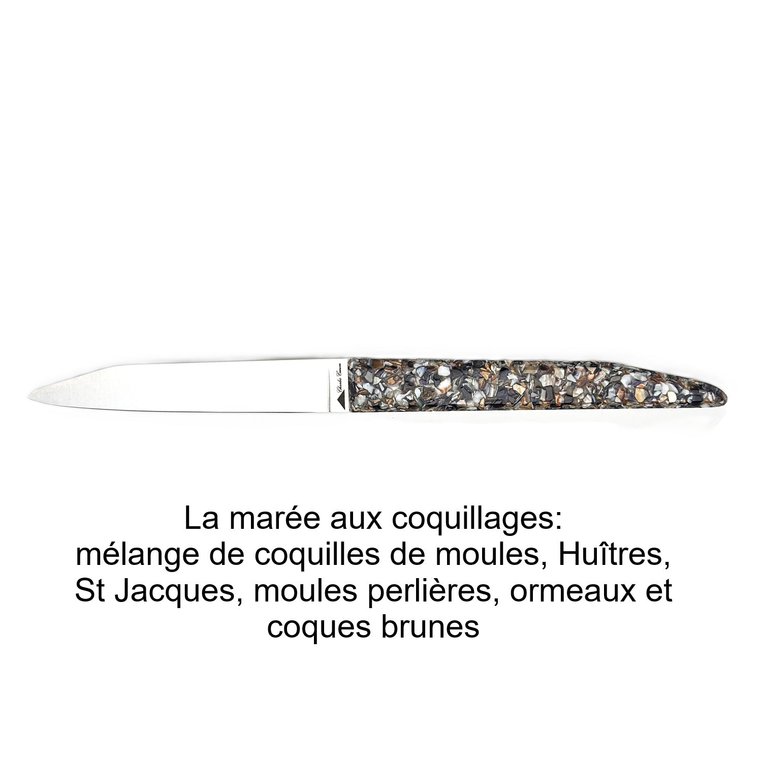 6 couteaux de table avec un mélange de finition