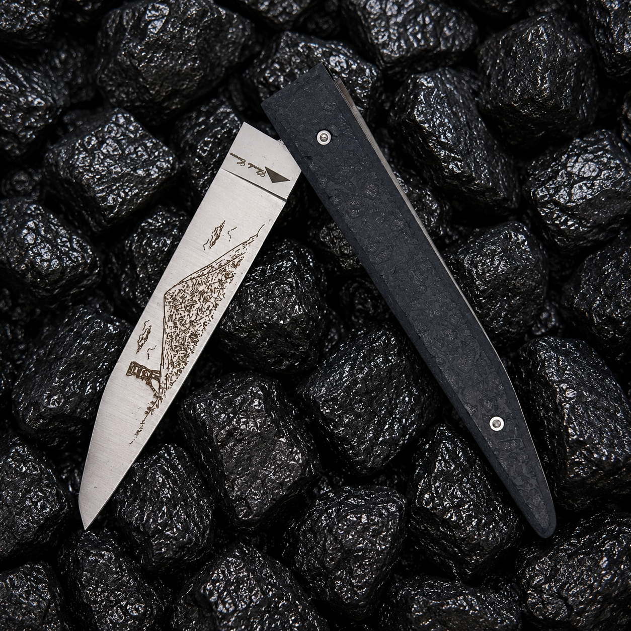 Charcoal handle slag knife (raw finish)