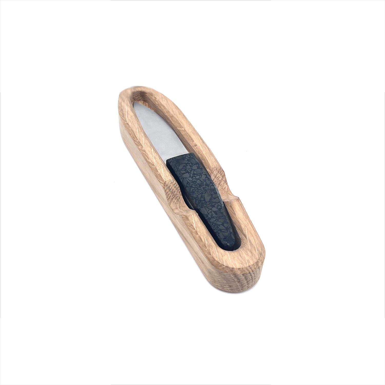 Couteau pour enfant avec un manche en charbon poli