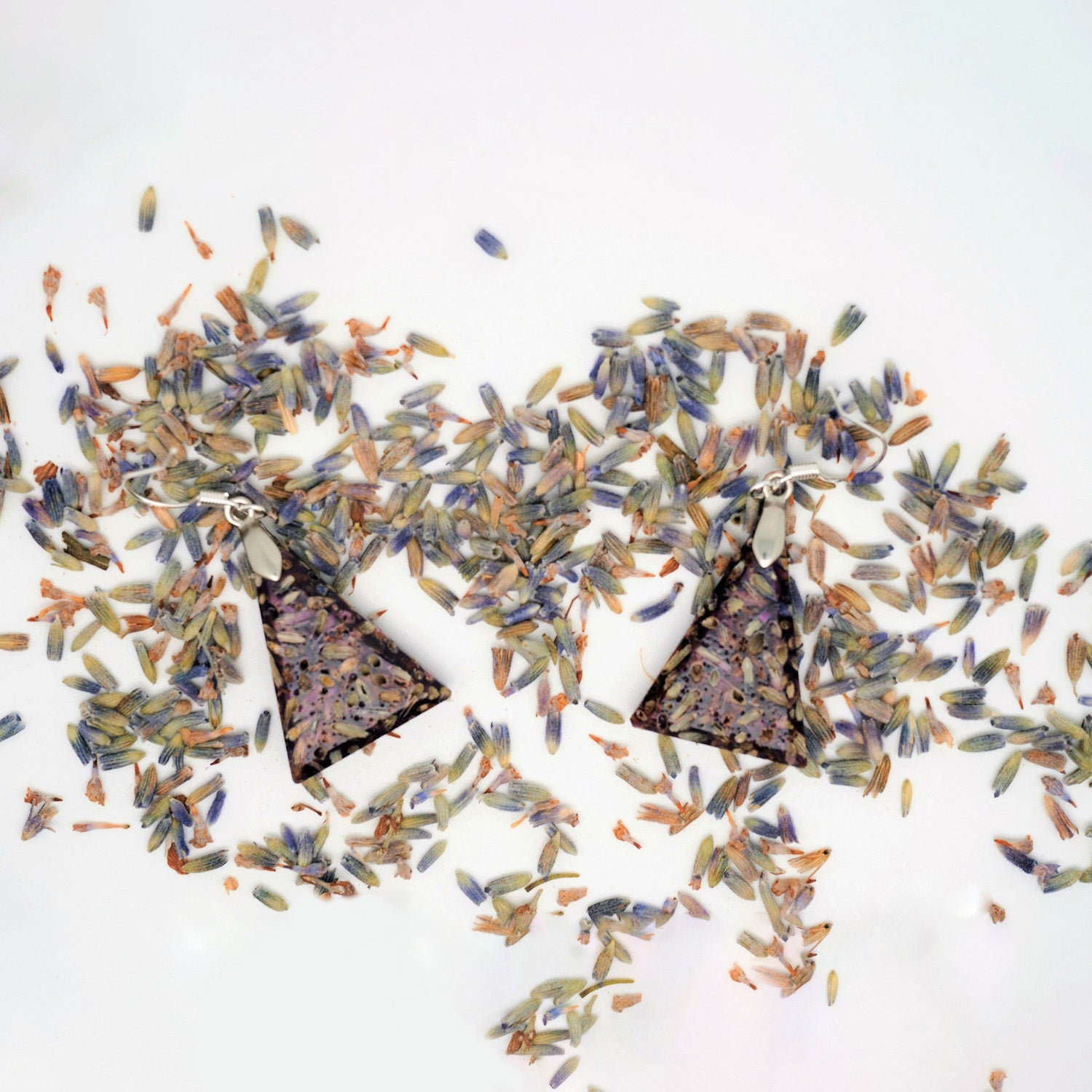 Boucles d'oreilles triangle en lavande
