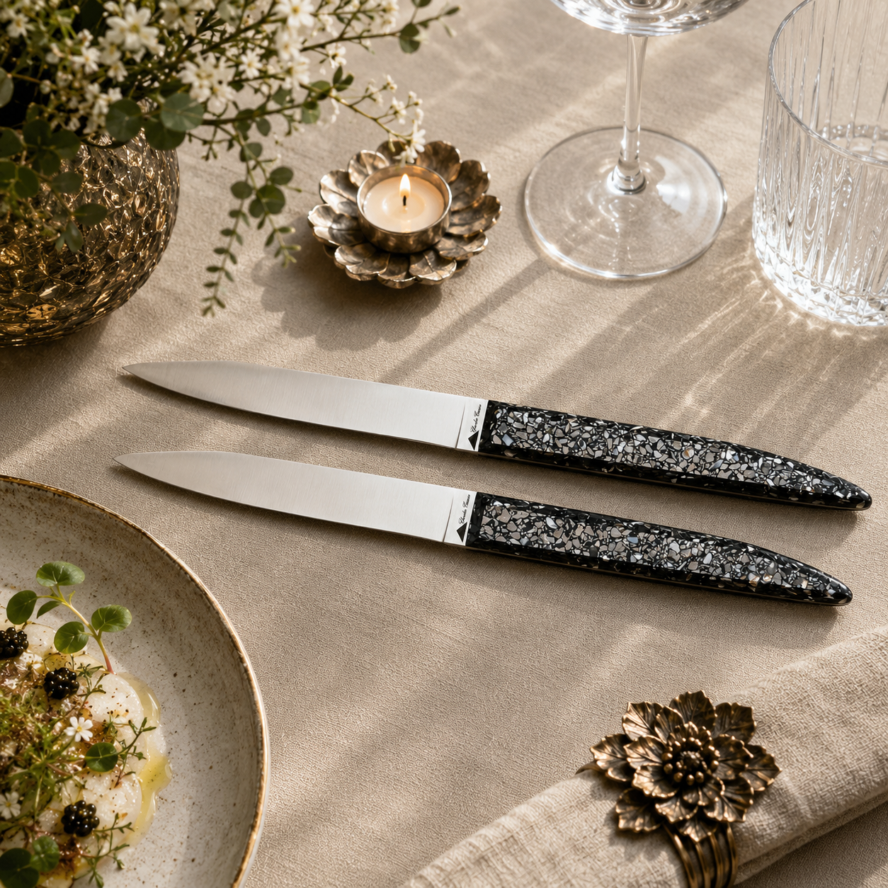 6 table knives with scallop shell handles