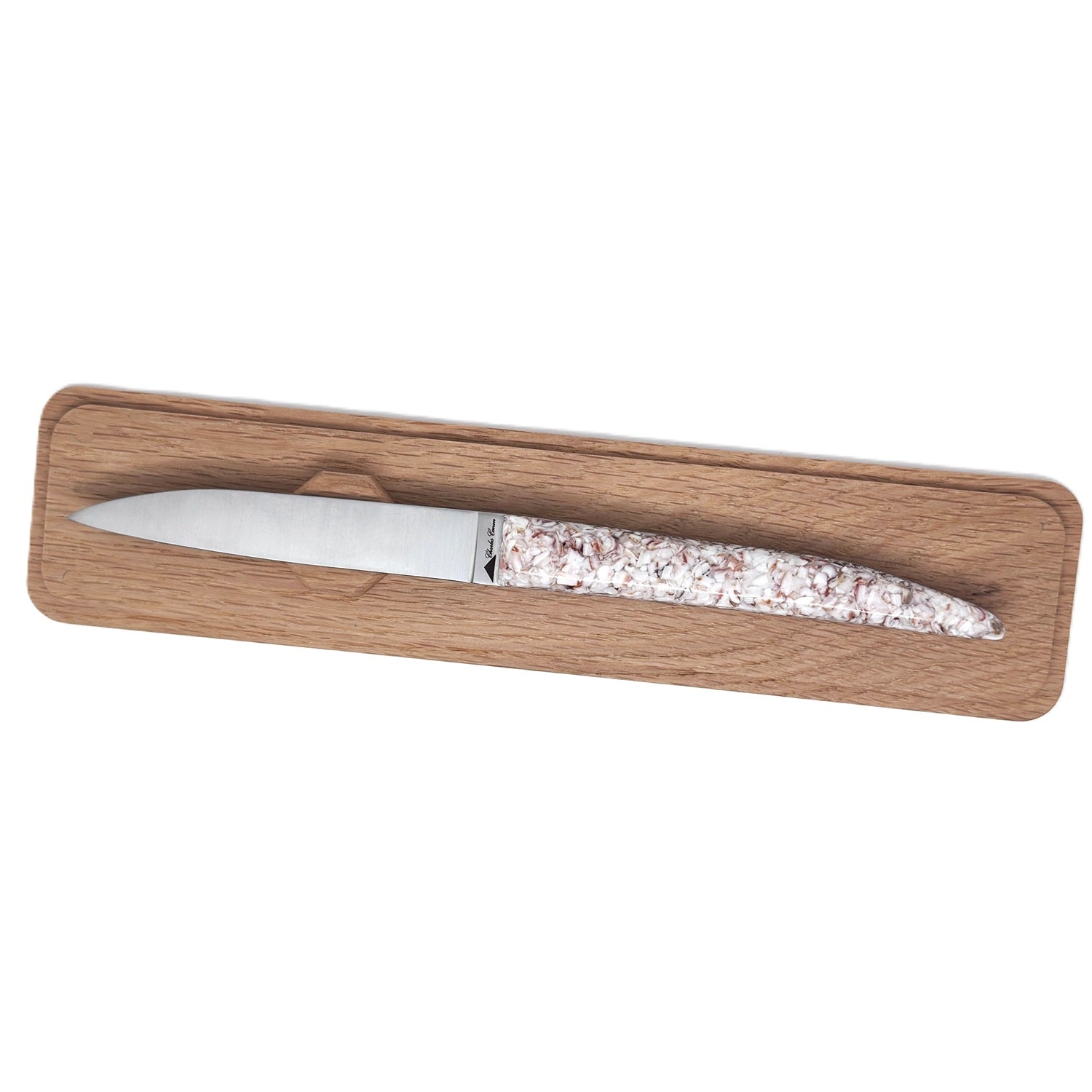 Butter knife with mussel shell handle