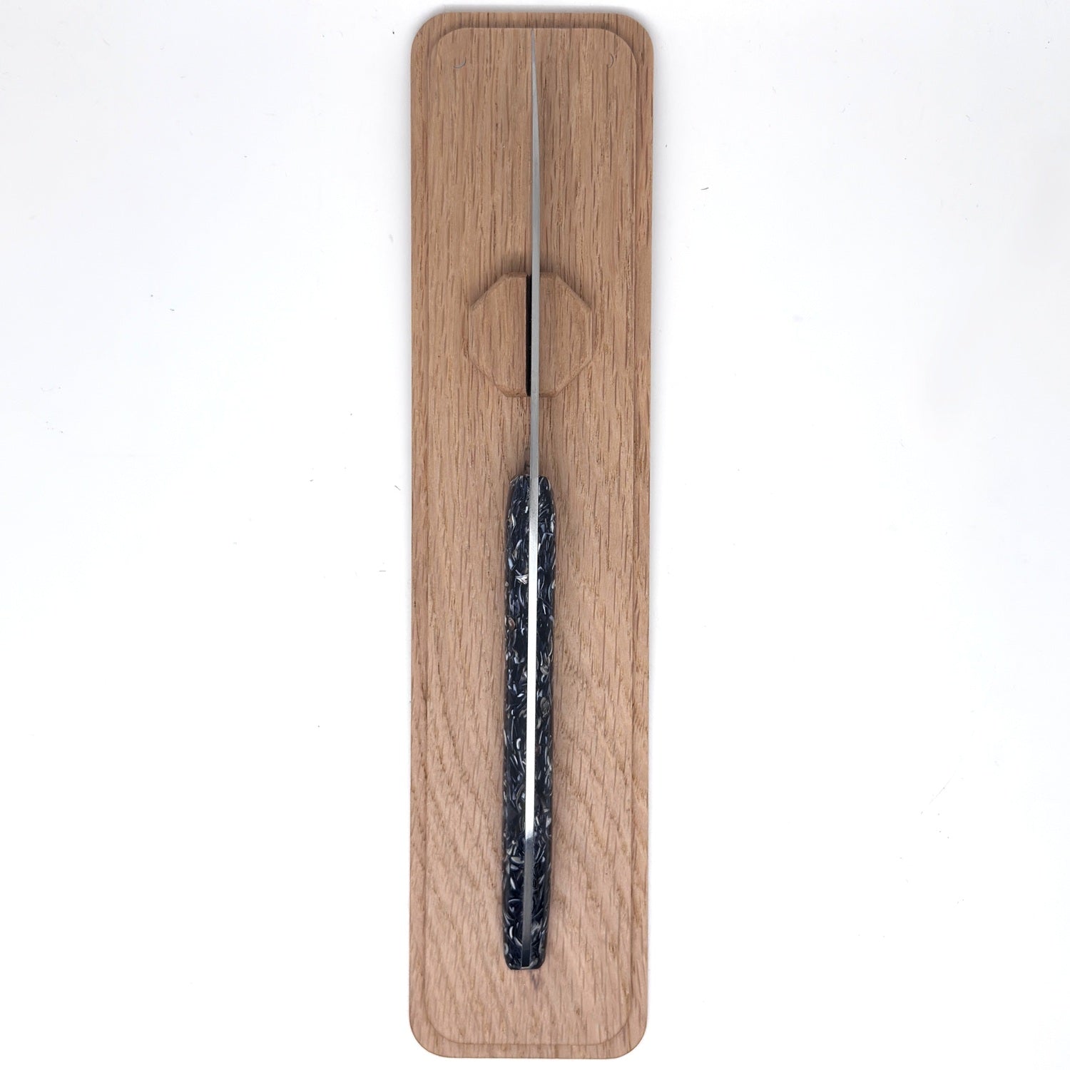 Coupe papier avec son manche en coquilles de moules