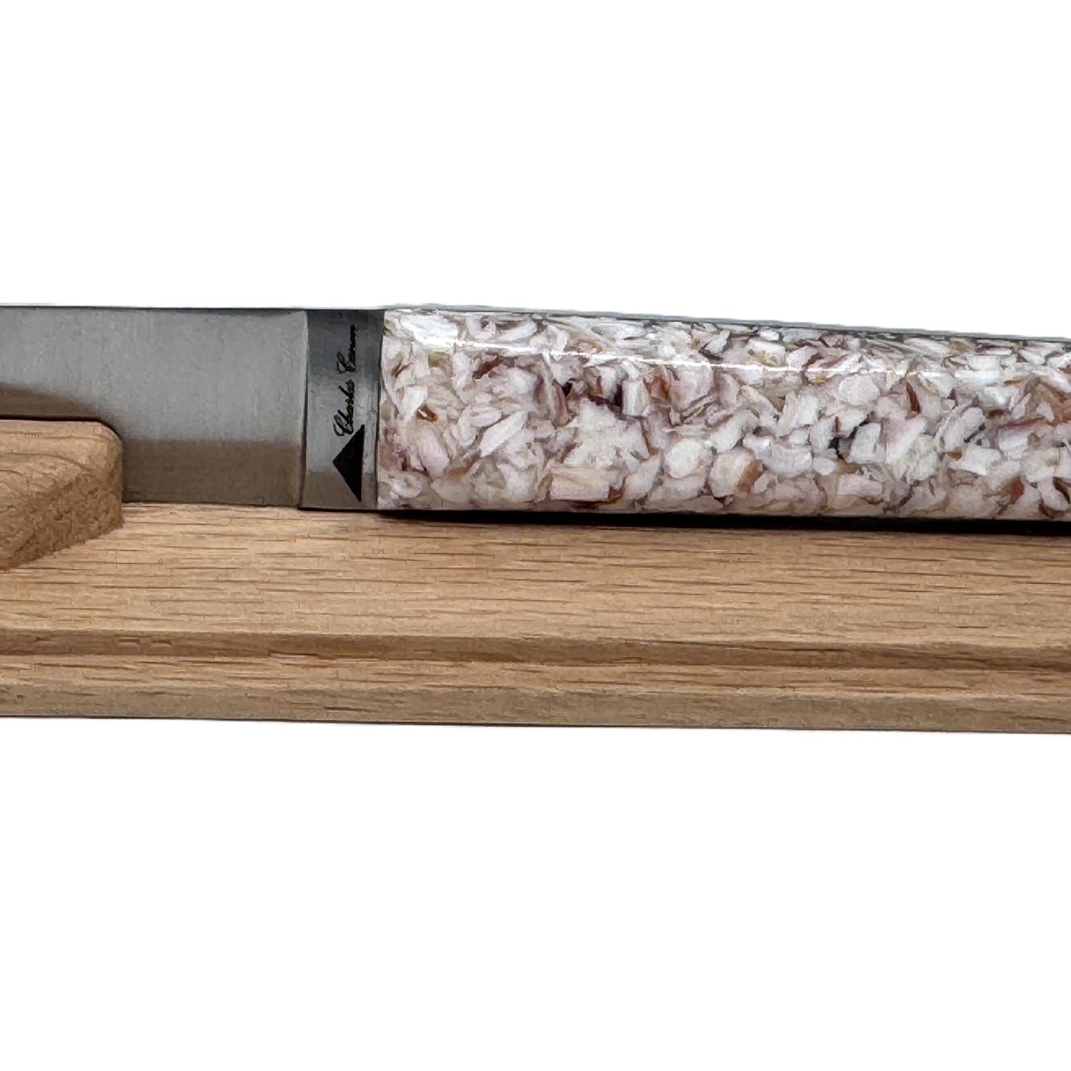 Butter knife with mussel shell handle