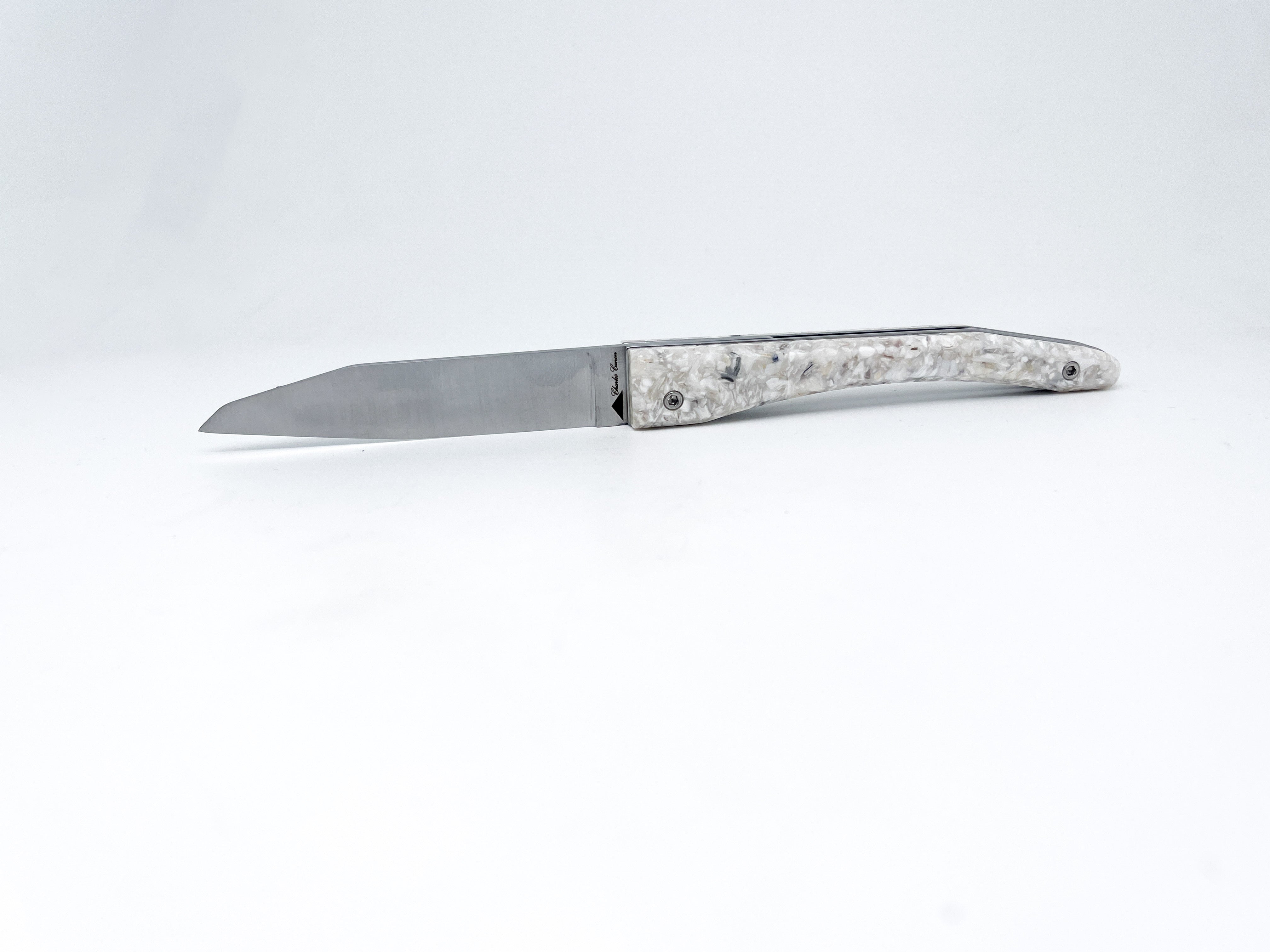 Piemontesisches Messer mit Austernschalengriff