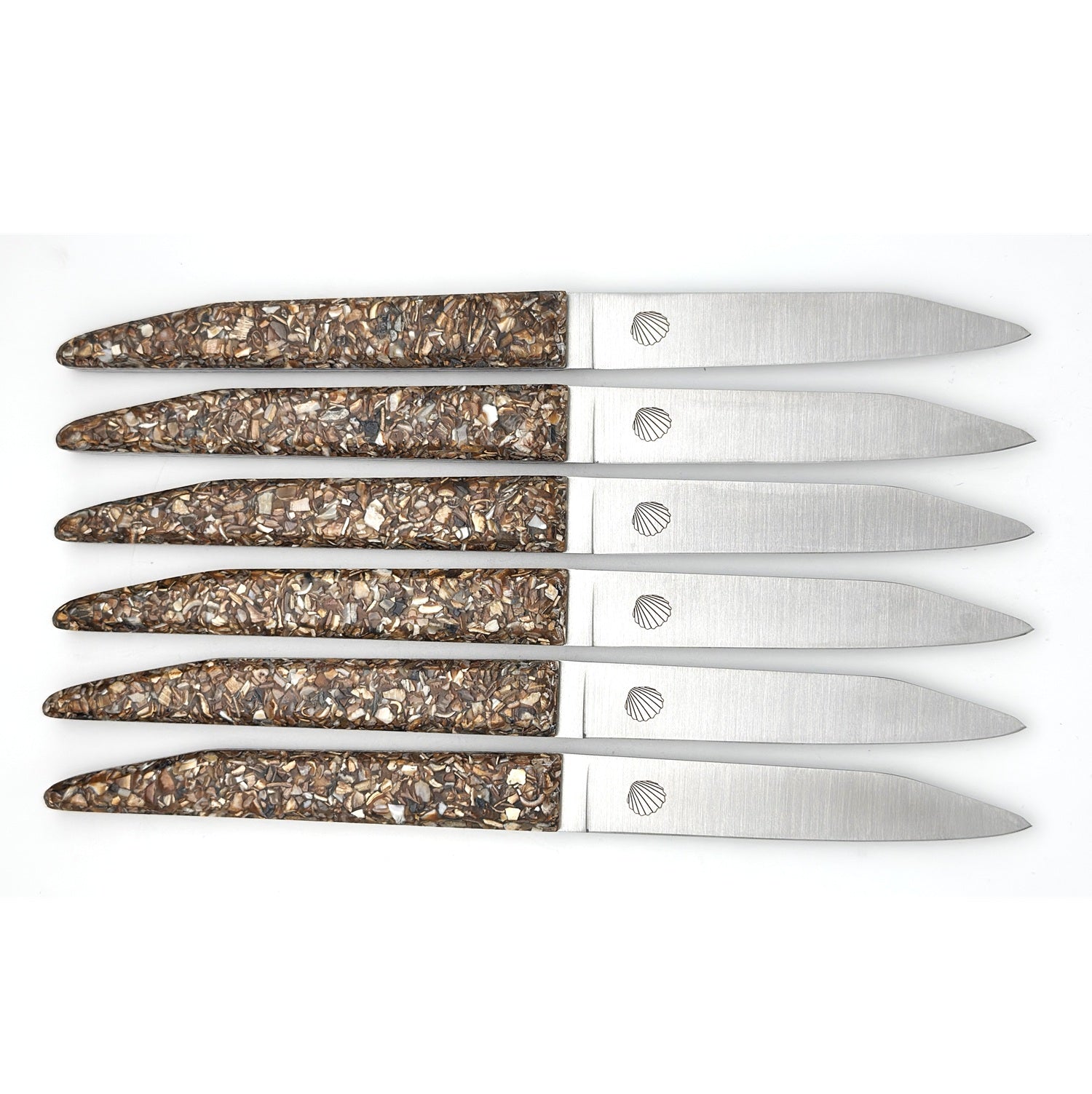 table knives with a handle made from recycled mussel shells