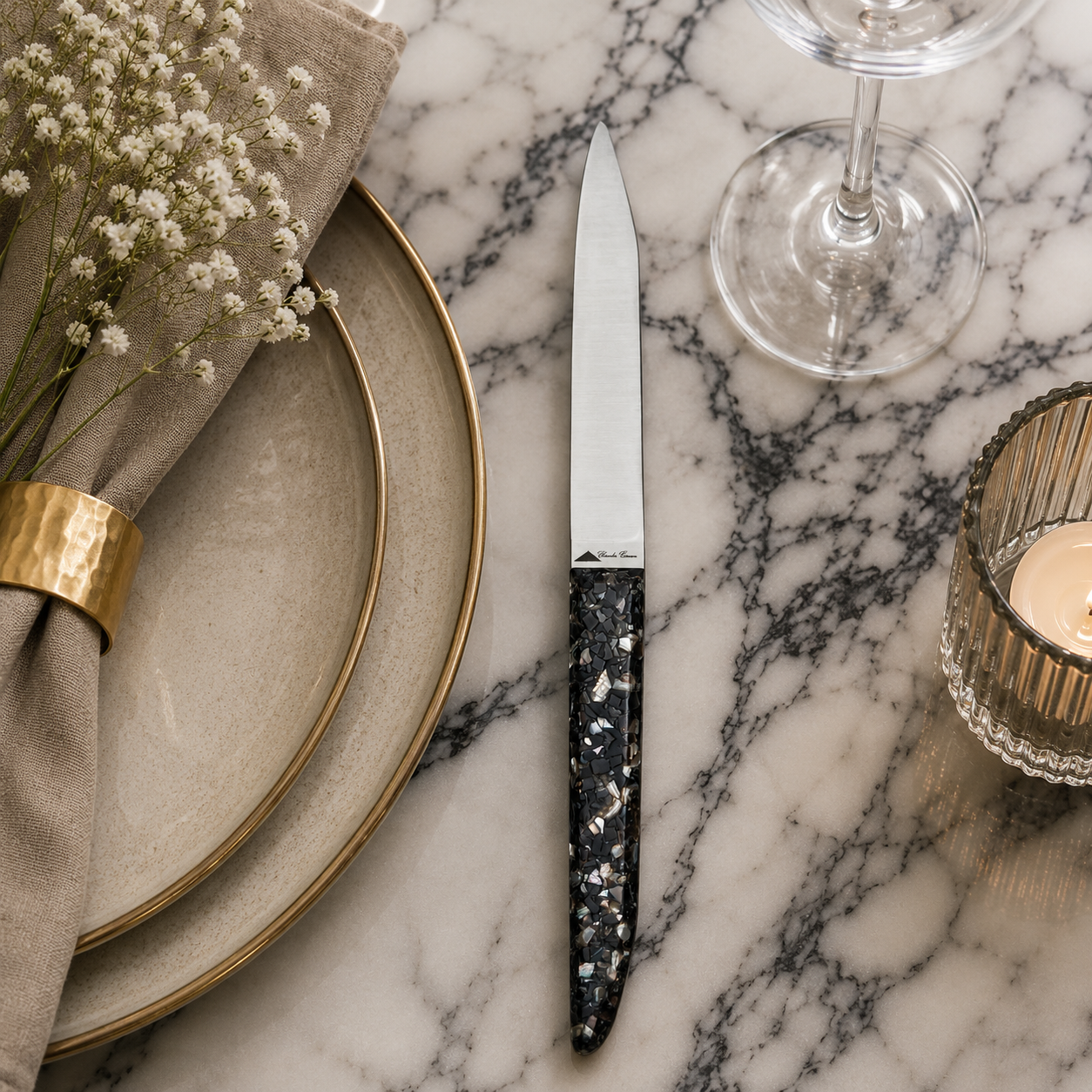 table knives with a handle made from recycled mussel shells