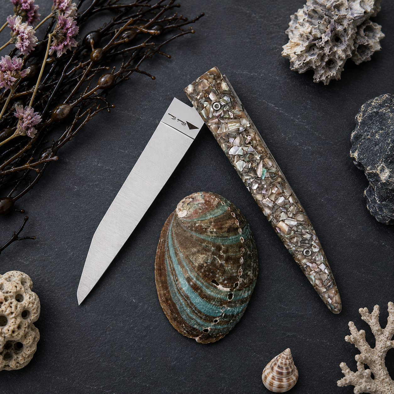 Messergriff aus recycelten Muschelschalen