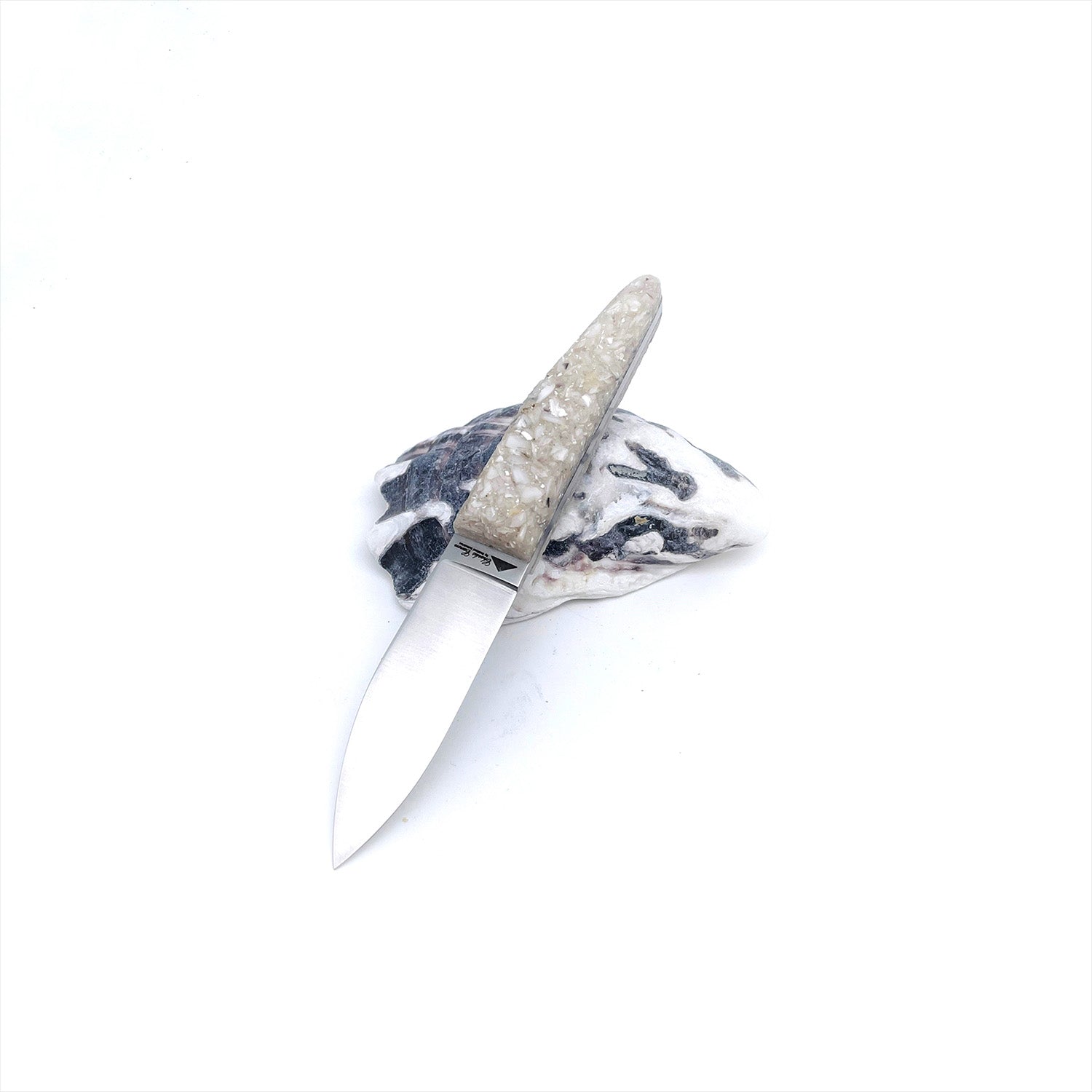 Small oyster knife with a handle made from recycled oyster shells