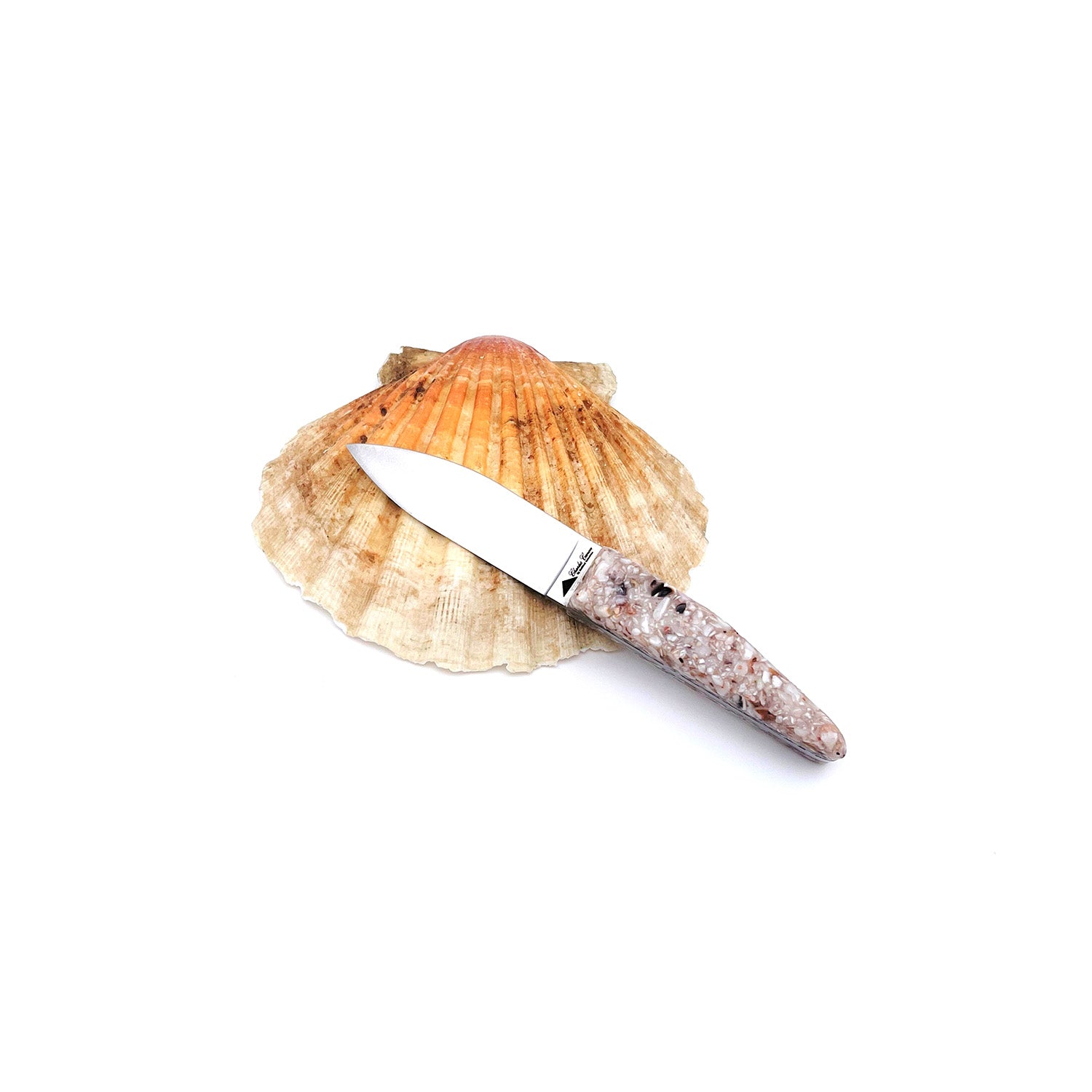 Small cutter with a handle made from recycled scallop shells