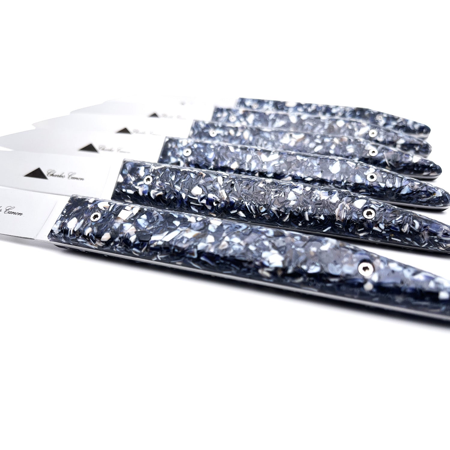 6 Tafelmesser mit Griffen aus recycelten Muschelschalen