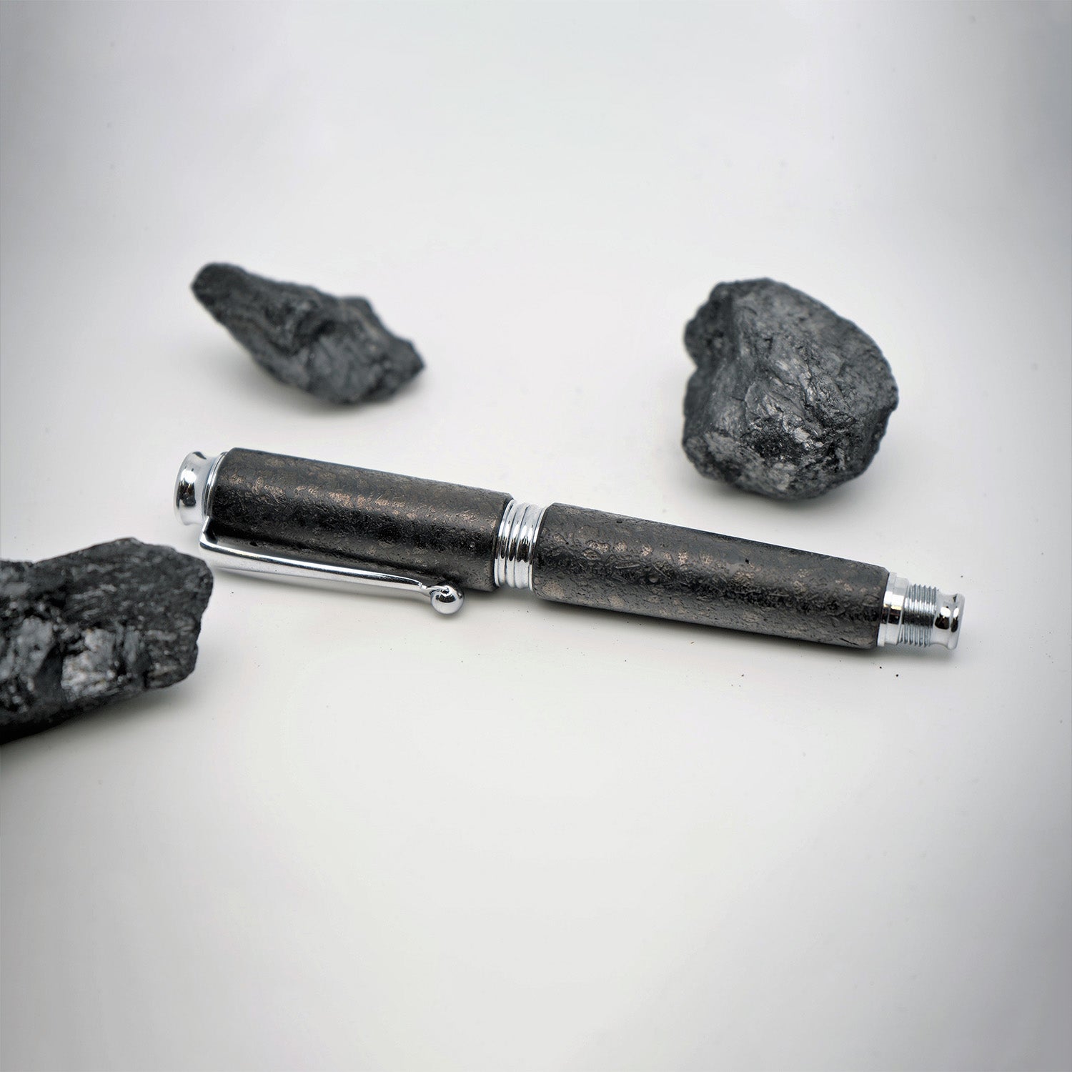 Raw charcoal fountain pen